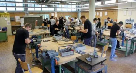 職業教育平等的未來 從修水管到學術研究，為何不再執著于補課